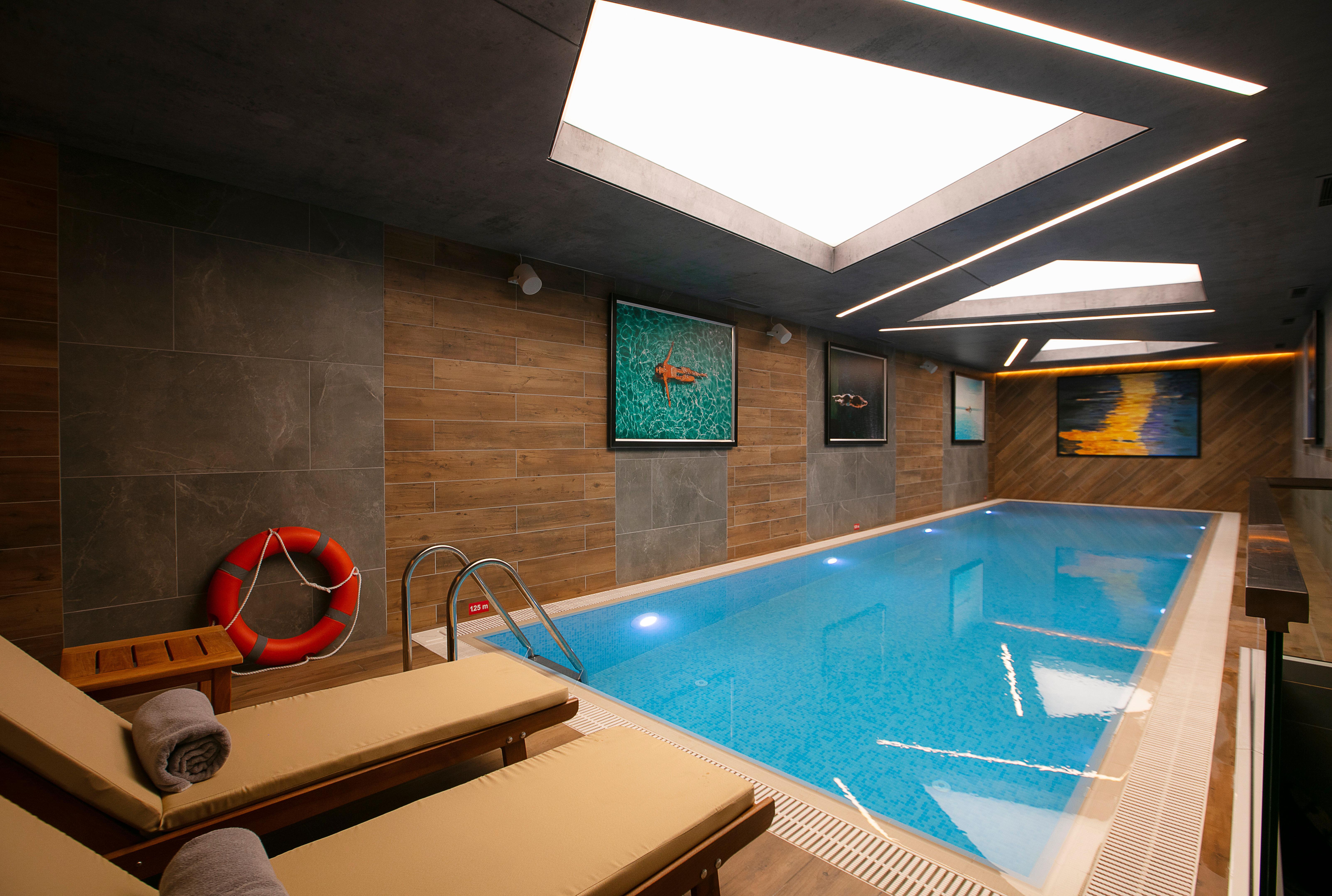 فندق Intercontinental Baku By Ihg المظهر الخارجي الصورة Swimming pool