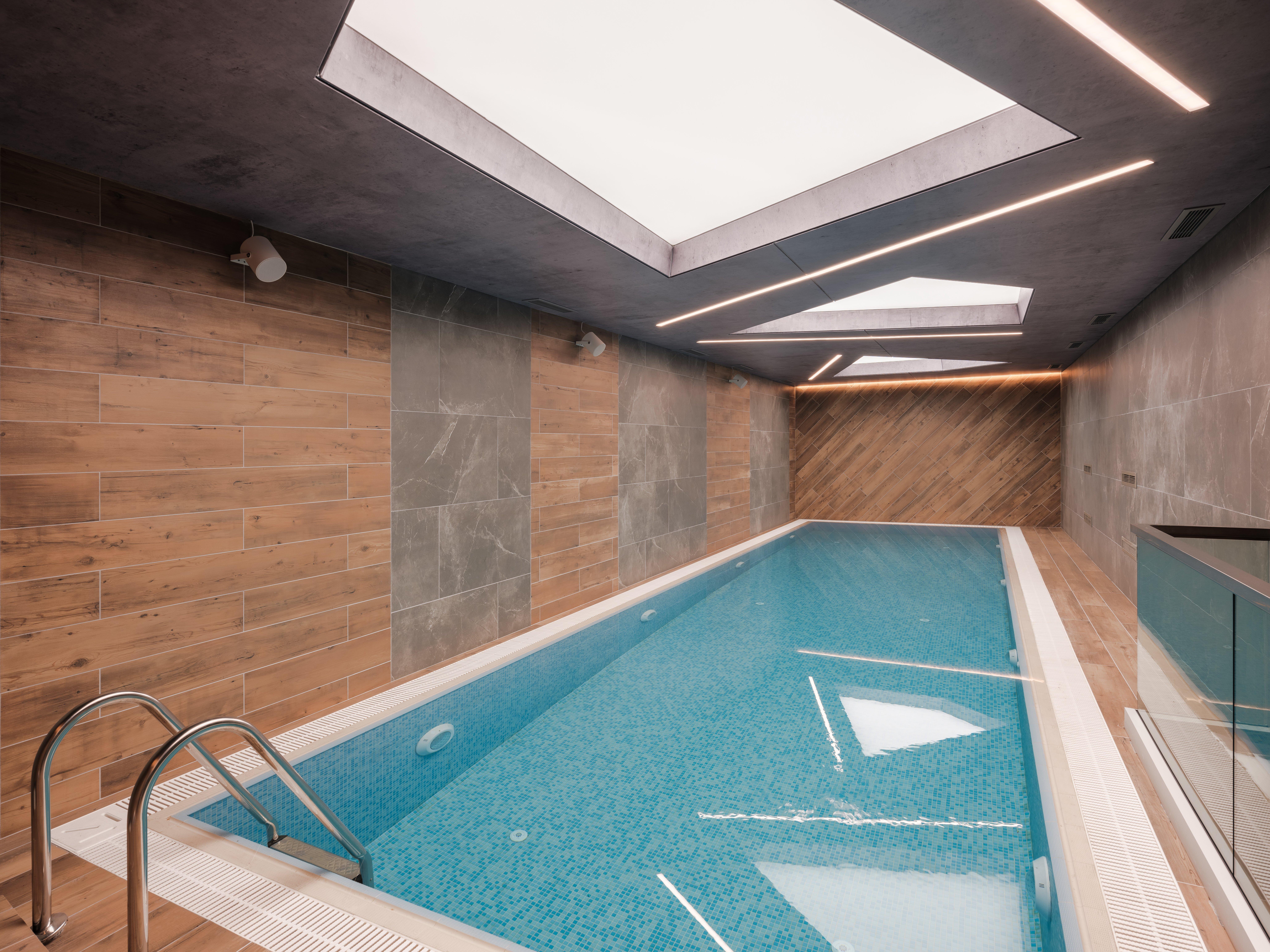 فندق Intercontinental Baku By Ihg المظهر الخارجي الصورة Swimming pool