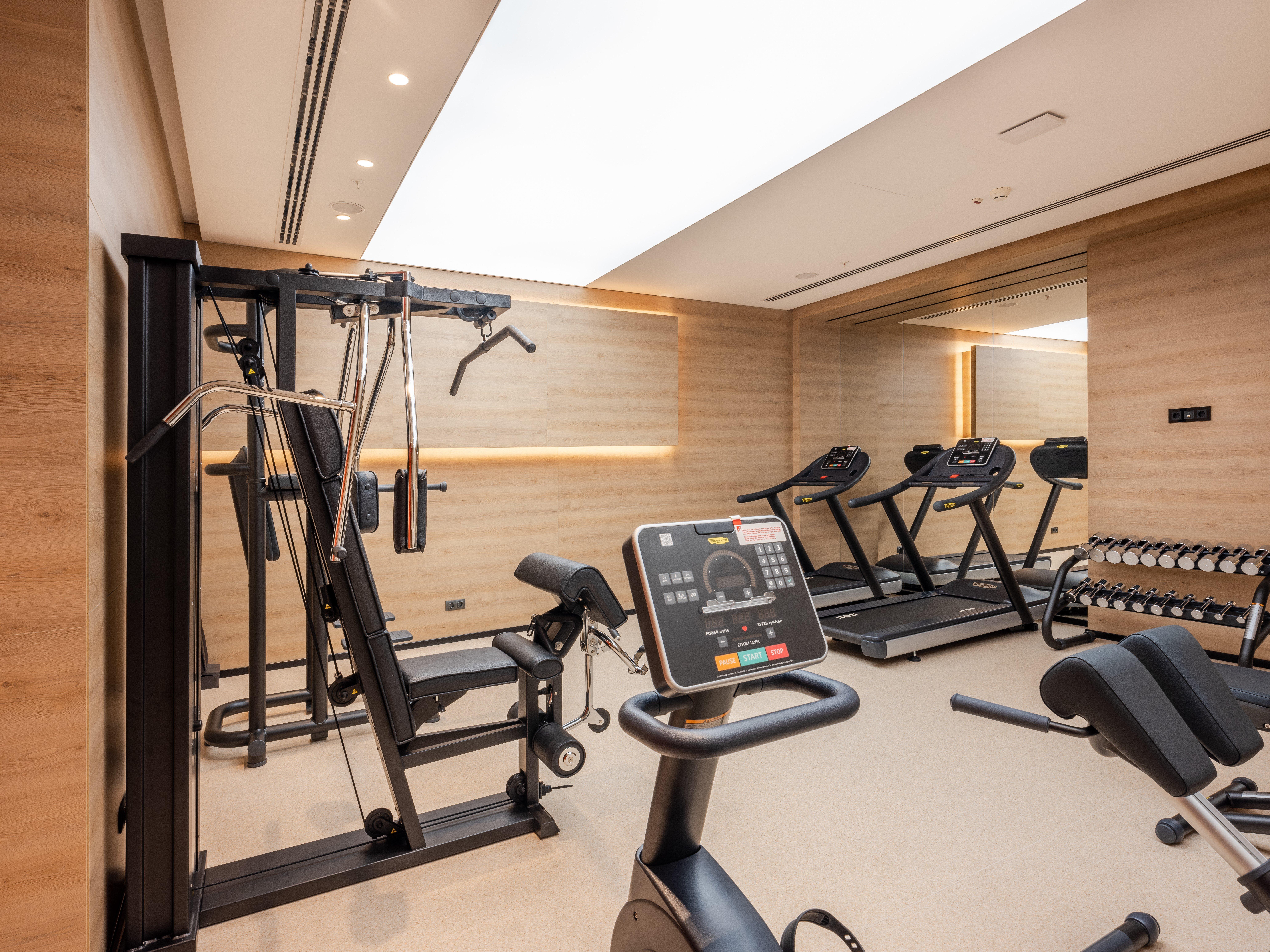 فندق Intercontinental Baku By Ihg المظهر الخارجي الصورة The gym at the hotel