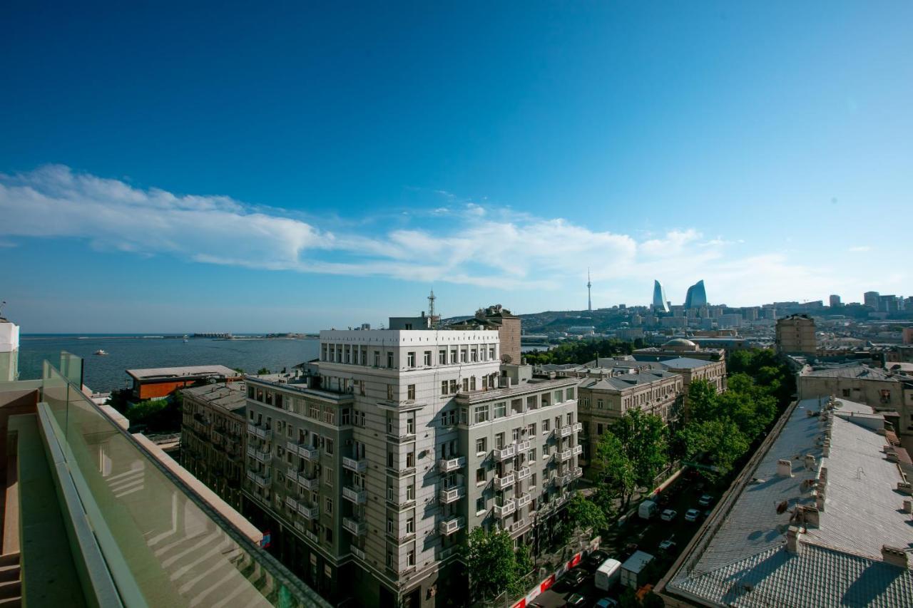 فندق Intercontinental Baku By Ihg المظهر الخارجي الصورة View of the Hudson River from the 10th floor of the building